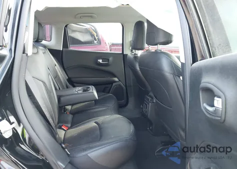 2020 Jeep Compass Latitude 4X4 из США, поврежденный, VIN 3C4NJDBBXLT252452